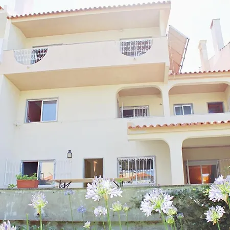 Do Sol House Carcavelos (Lisbon)