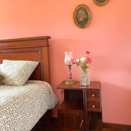 Albergue Do Sol House *