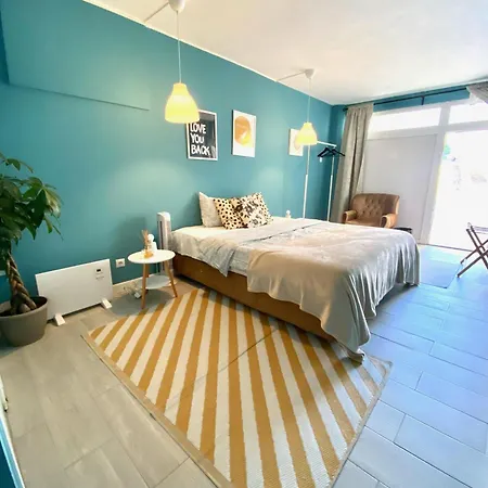 Do Sol House Albergue Carcavelos (Lisbon)
